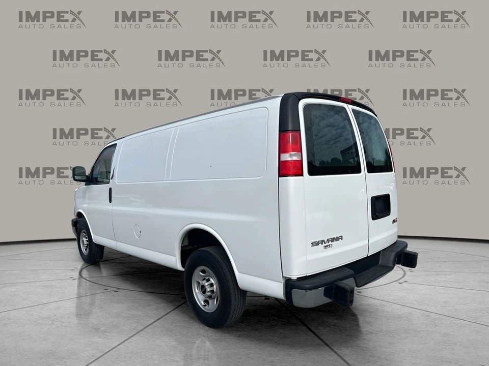 2023 GMC Savana - Image 3 of 21