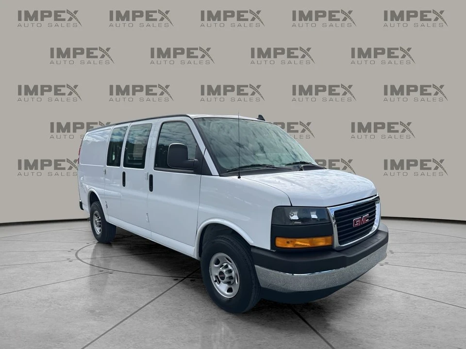 2023 GMC Savana - Image 7 of 21