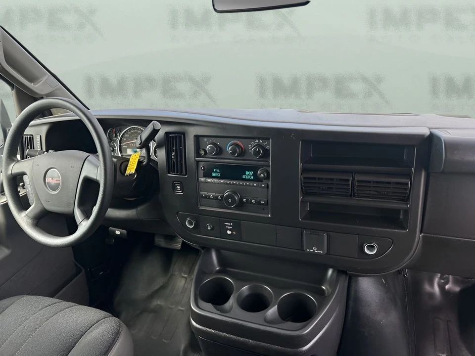 2023 GMC Savana - Image 11 of 21