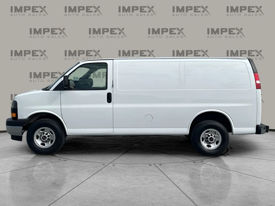 2023 GMC Savana - Image 2 of 12