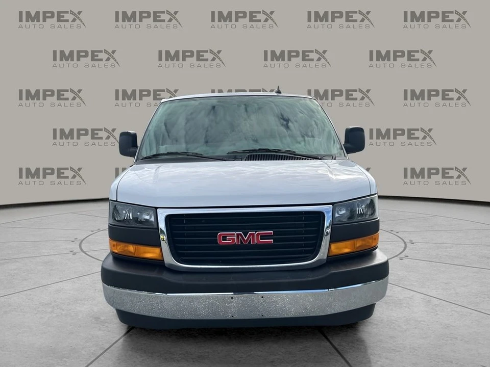 2023 GMC Savana - Image 8 of 21