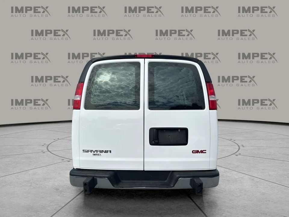2023 GMC Savana - Image 4 of 21