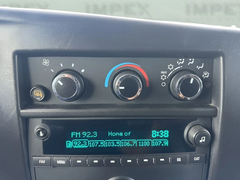 2023 GMC Savana - Image 16 of 21