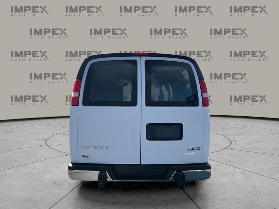 2023 GMC Savana - Image 4 of 21