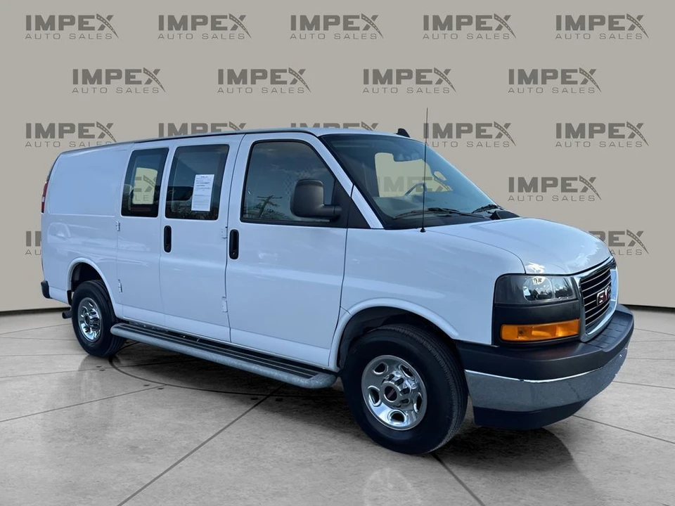 2023 GMC Savana - Image 7 of 21