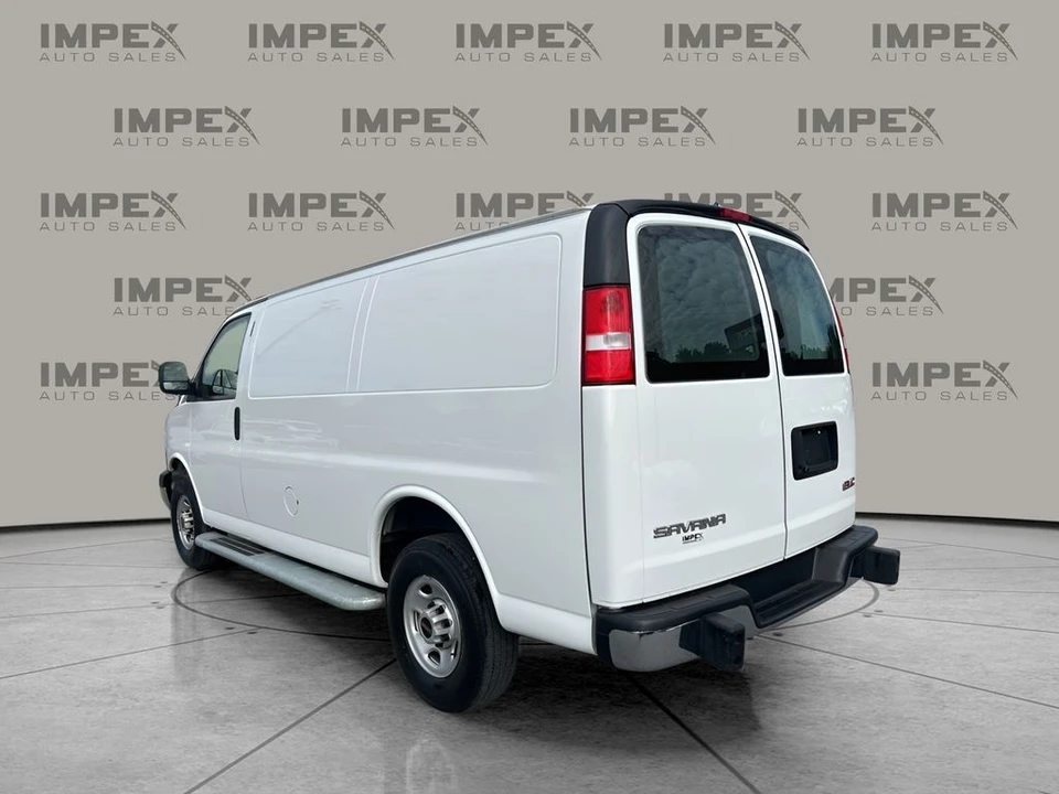 2023 GMC Savana - Image 3 of 21