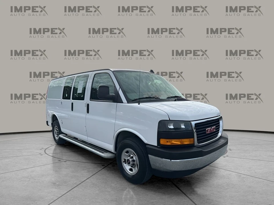 2023 GMC Savana - Image 7 of 21