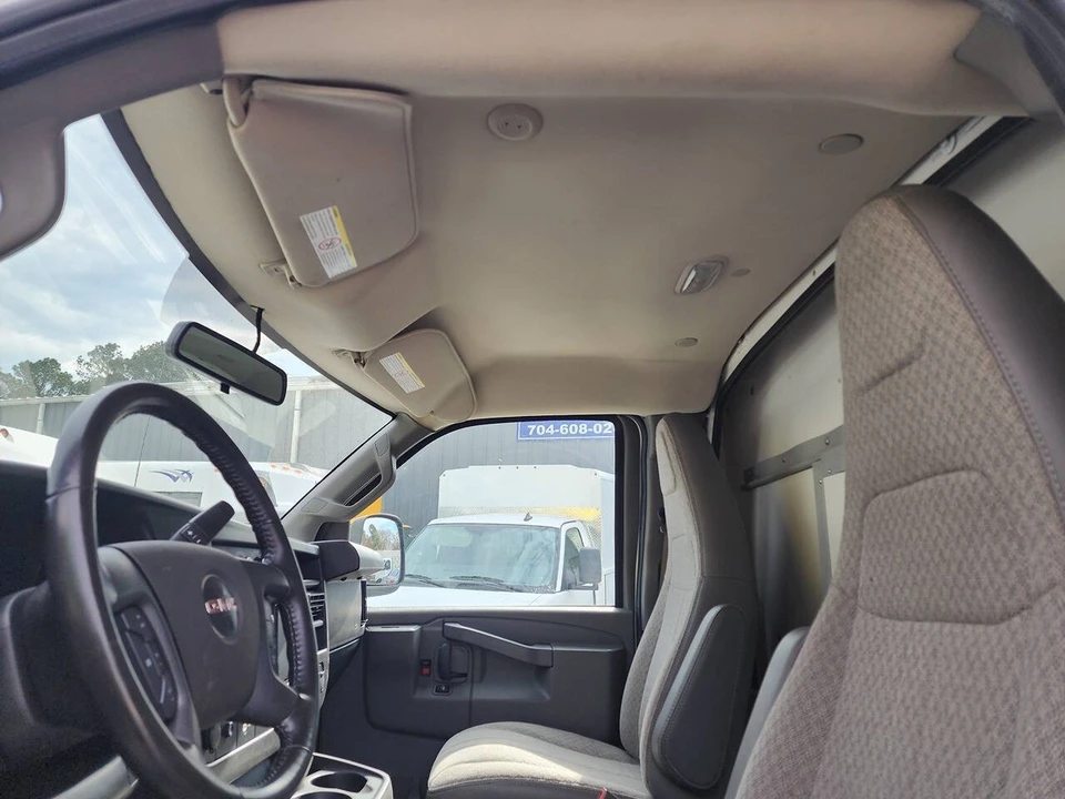2023 GMC Savana - Image 13 of 21