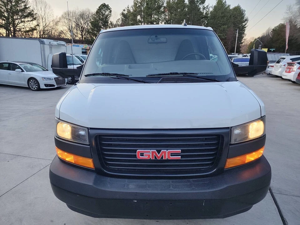 2023 GMC Savana - Image 9 of 21