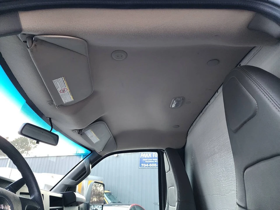 2023 GMC Savana - Image 14 of 21