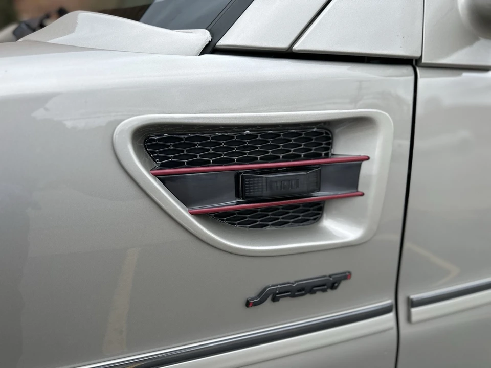 2023 GMC Savana - Image 15 of 21