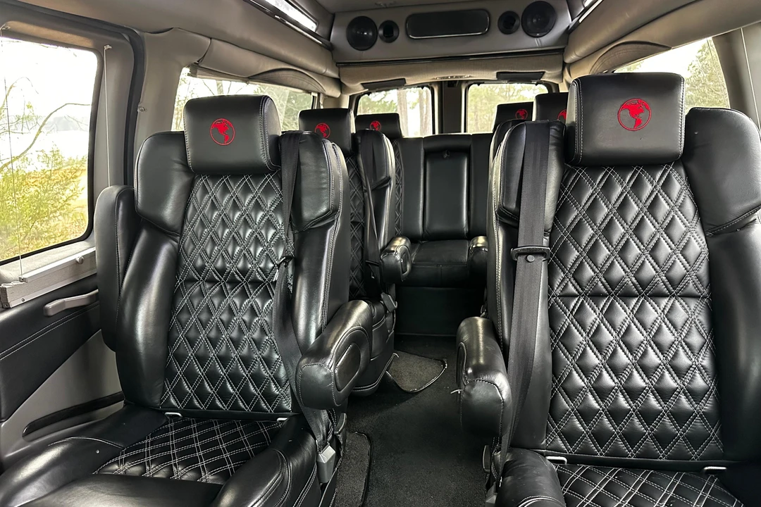 2023 GMC Savana - Image 27 of 31