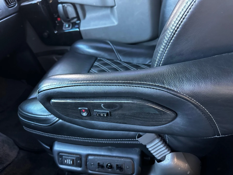 2023 GMC Savana - Image 31 of 31