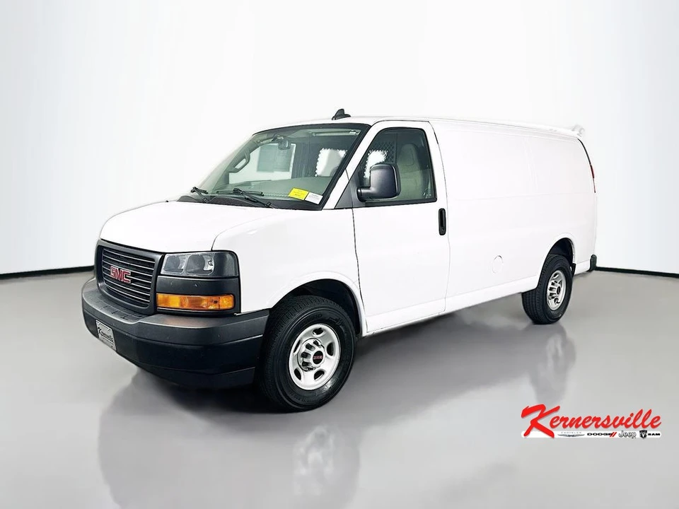 2023 GMC Savana - Image 3 of 21