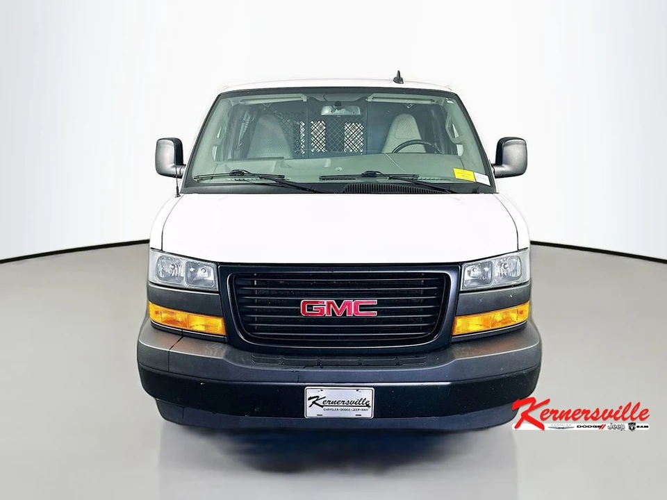 2023 GMC Savana - Image 2 of 21