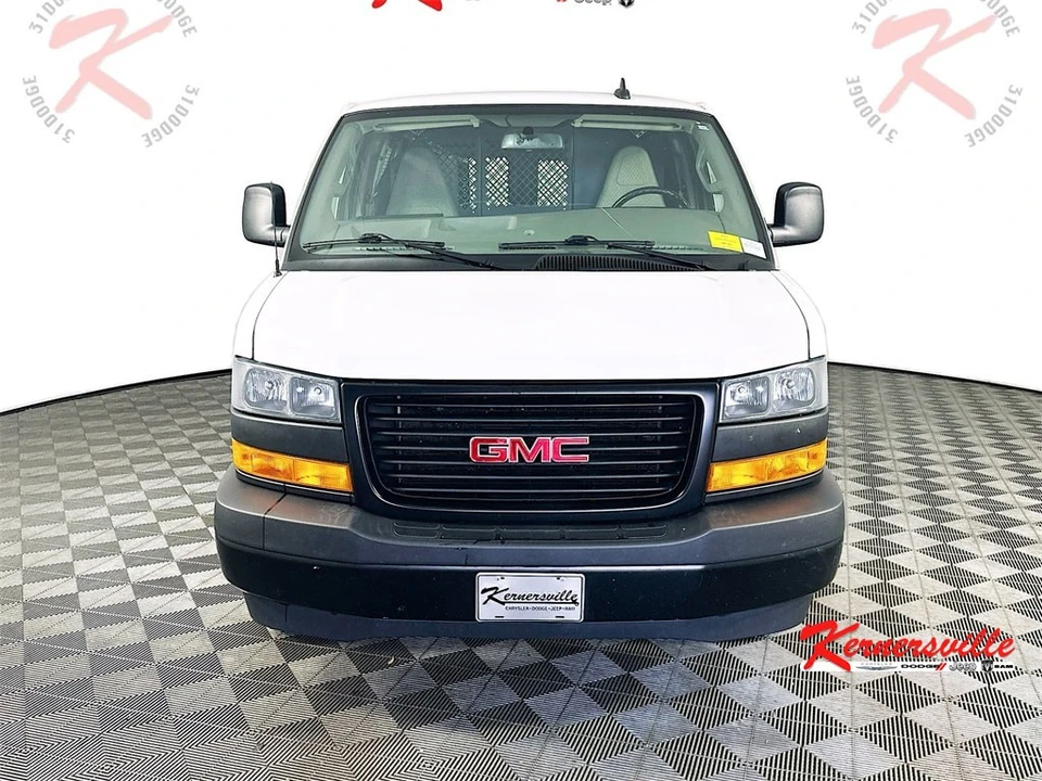 2023 GMC Savana - Image 2 of 12
