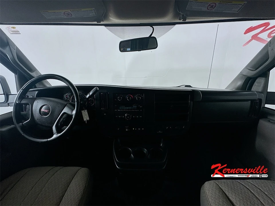 2023 GMC Savana - Image 10 of 12