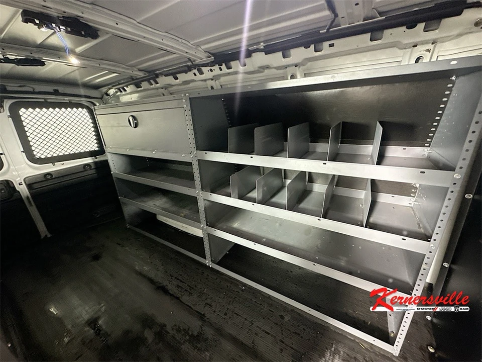 2023 GMC Savana - Image 14 of 21