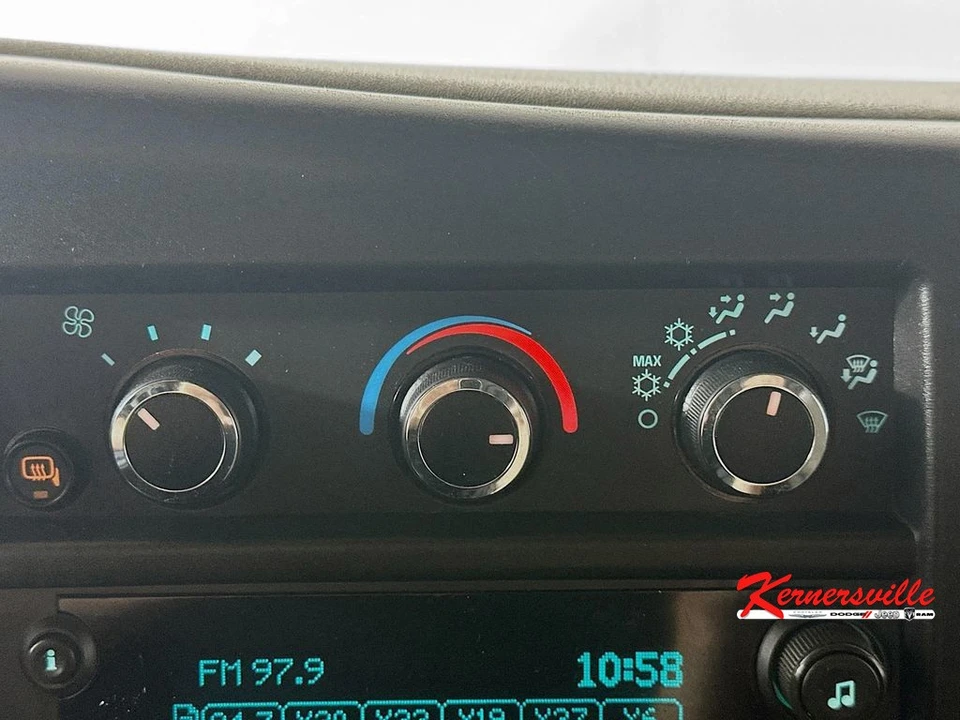 2023 GMC Savana - Image 18 of 21