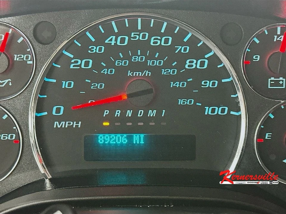 2023 GMC Savana - Image 15 of 21