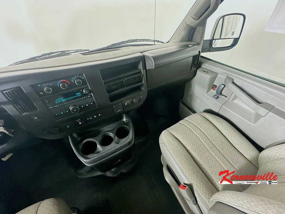 2023 GMC Savana - Image 11 of 21