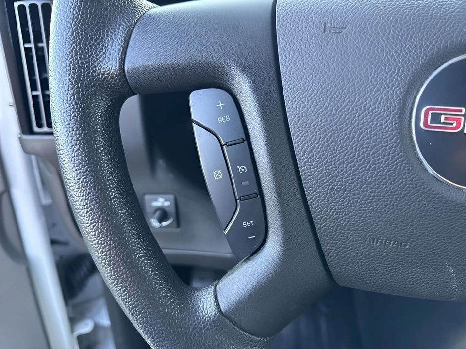 2023 GMC Savana - Image 11 of 12