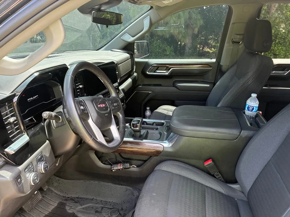 2023 GMC Sierra 5th Gen - Image 4 of 5