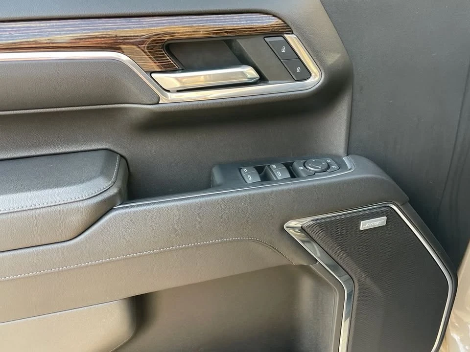 2023 GMC Sierra 5th Gen - Image 11 of 20