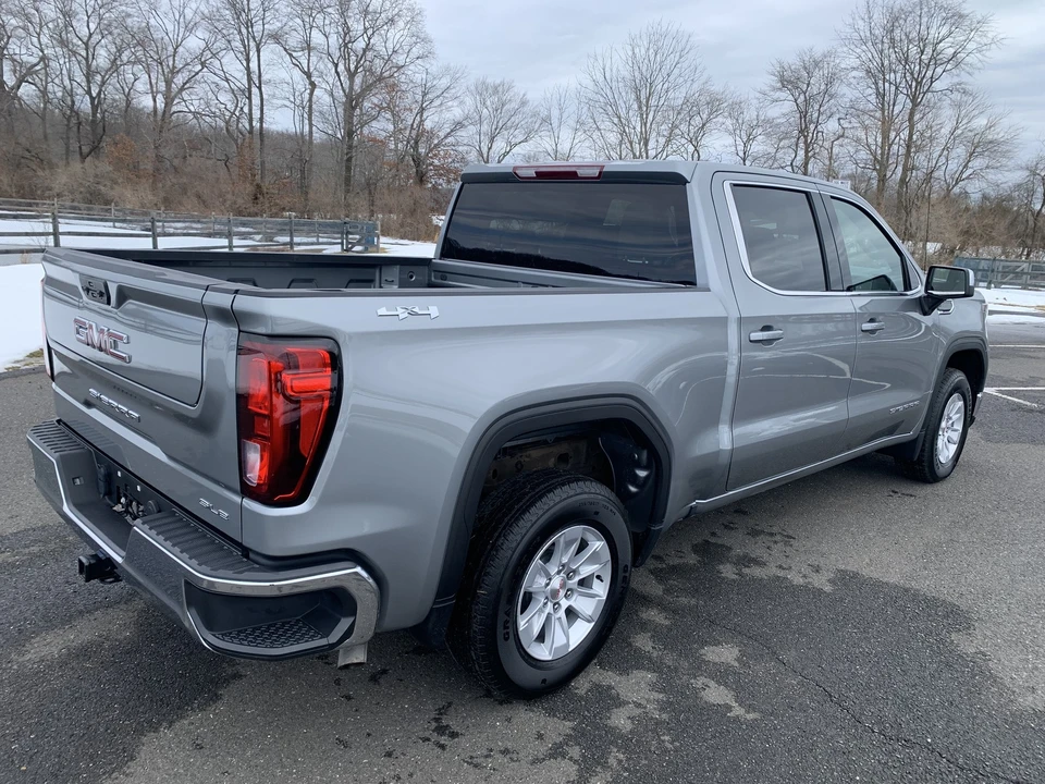 2023 GMC Sierra 5th Gen - Image 5 of 21