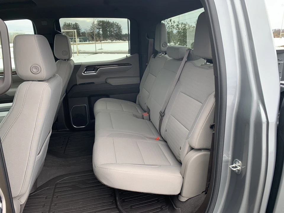 2023 GMC Sierra 5th Gen - Image 15 of 21