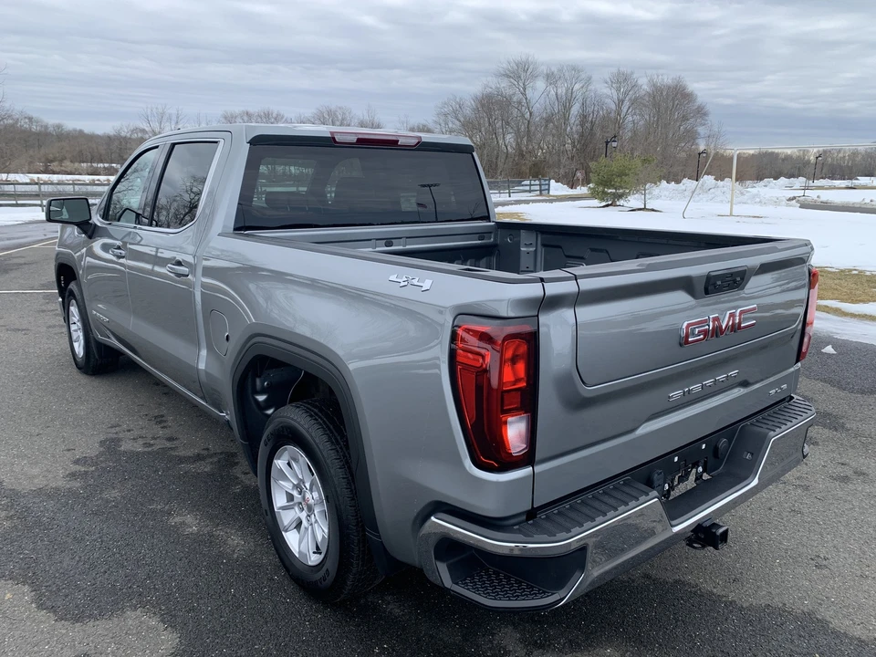 2023 GMC Sierra 5th Gen - Image 7 of 21
