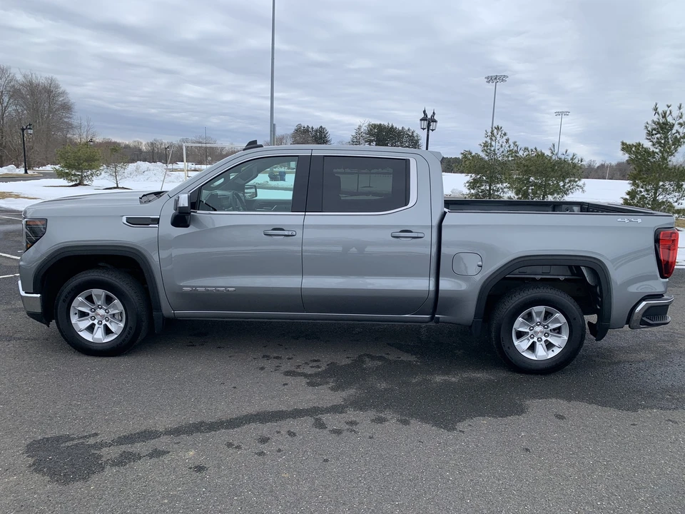 2023 GMC Sierra 5th Gen - Image 8 of 21