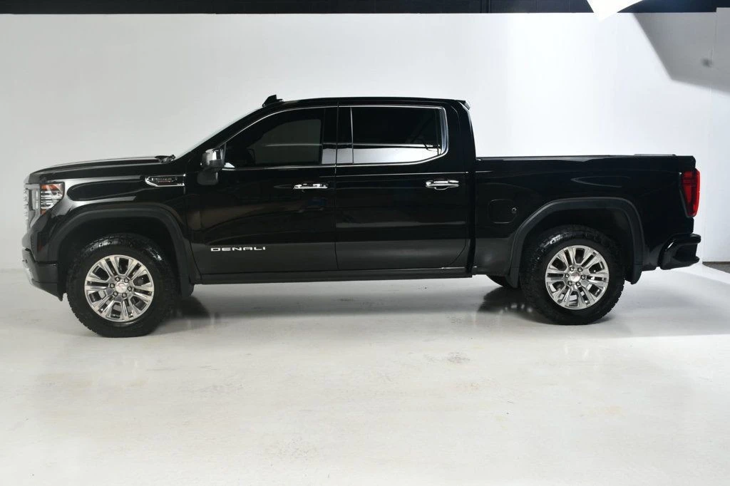 2023 GMC Sierra 5th Gen - Image 4 of 12