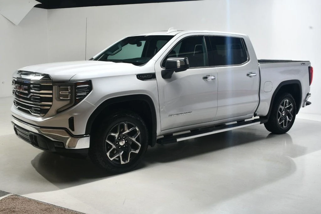 2023 GMC Sierra 5th Gen - Image 2 of 12