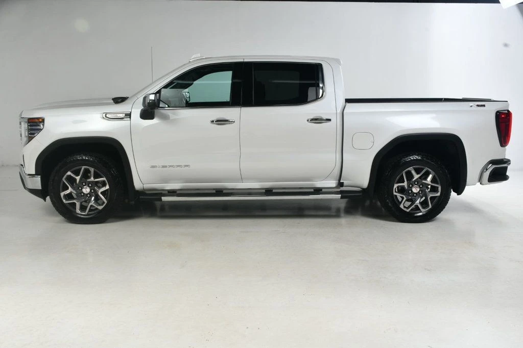 2023 GMC Sierra 5th Gen - Image 3 of 12