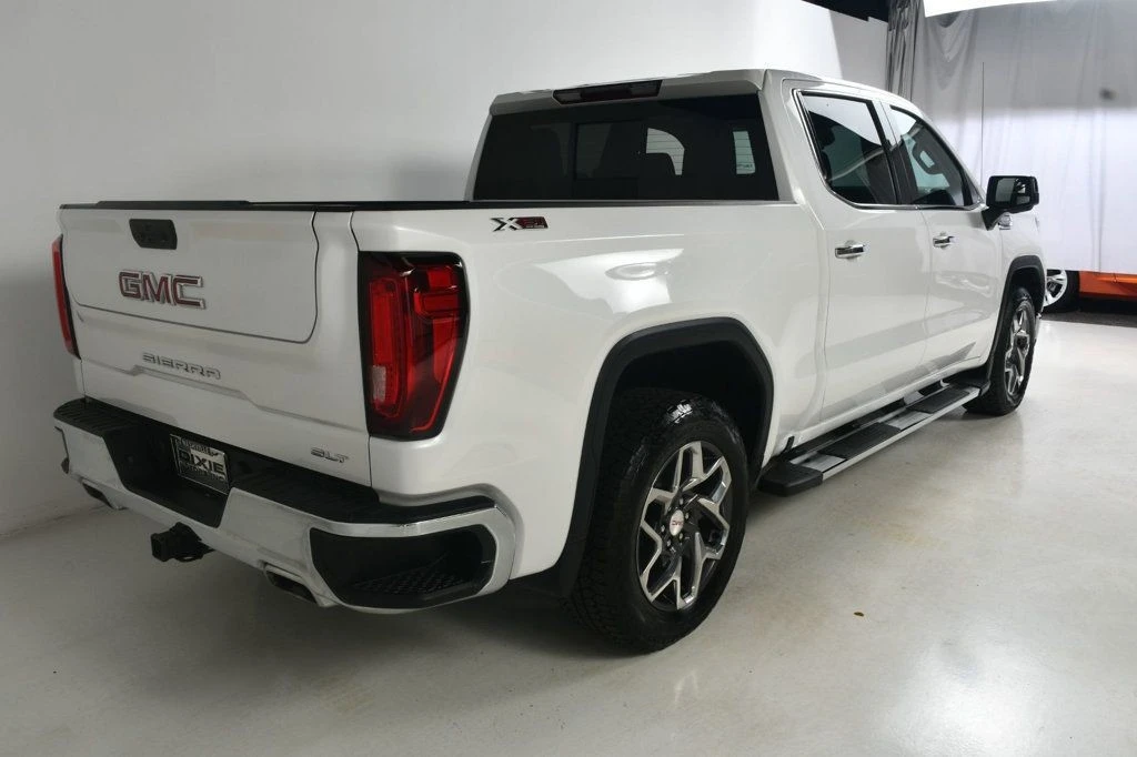 2023 GMC Sierra 5th Gen - Image 9 of 12
