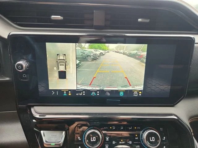 2023 GMC Sierra 5th Gen - Image 15 of 20