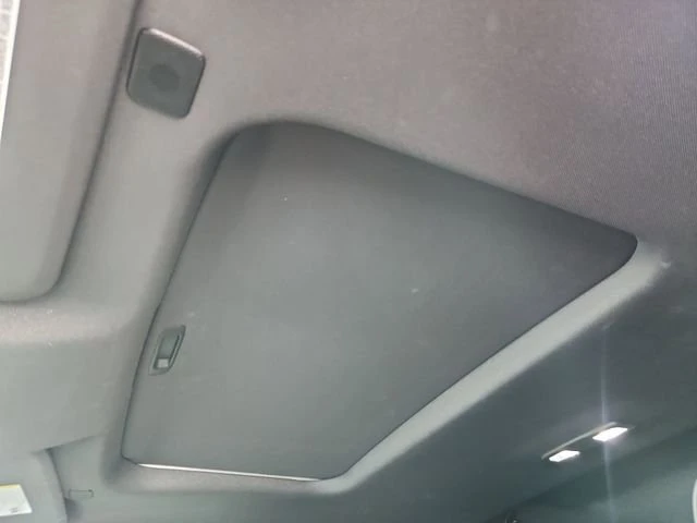 2023 GMC Sierra 5th Gen - Image 19 of 20