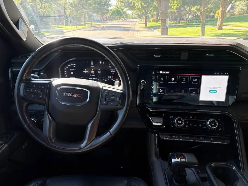 2023 GMC Sierra 5th Gen - Image 4 of 11