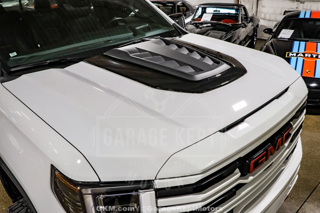 2023 GMC Sierra 5th Gen - Image 14 of 31
