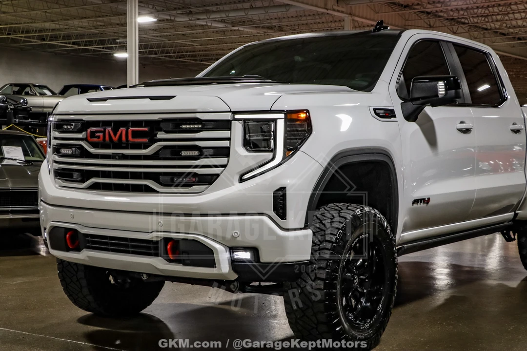 2023 GMC Sierra 5th Gen - Image 23 of 31