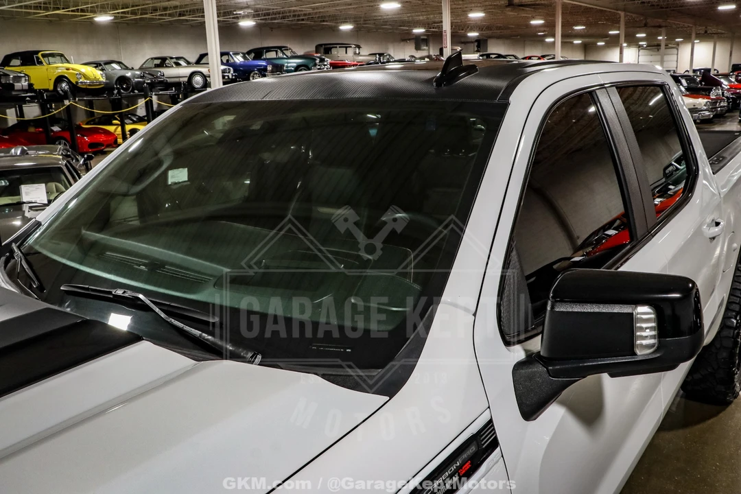 2023 GMC Sierra 5th Gen - Image 27 of 31