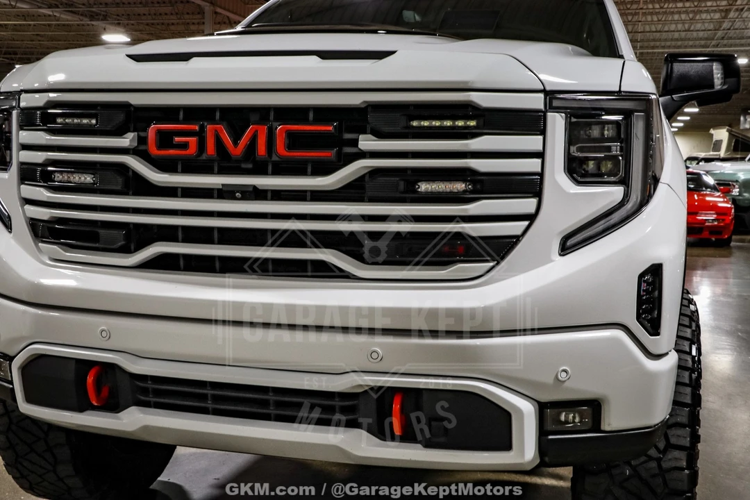 2023 GMC Sierra 5th Gen - Image 19 of 21