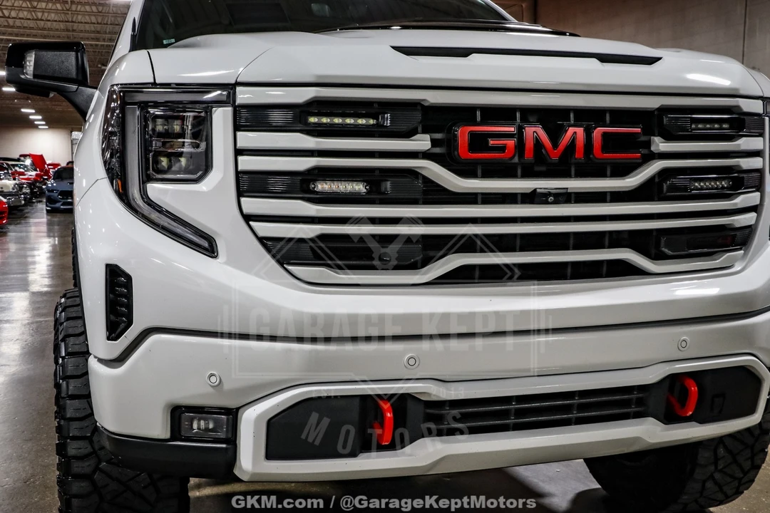 2023 GMC Sierra 5th Gen - Image 18 of 21