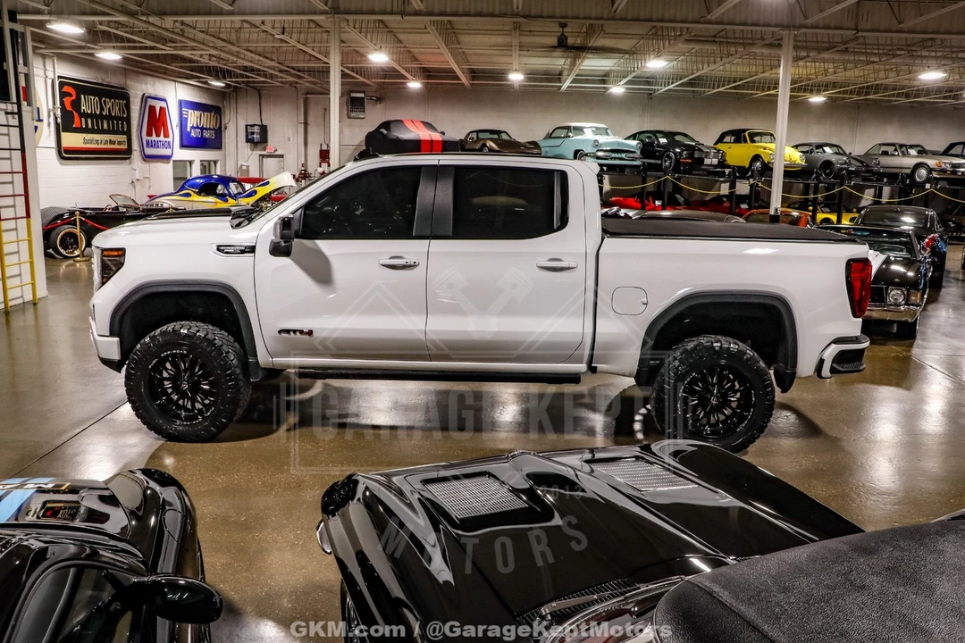 2023 GMC Sierra 5th Gen - Image 6 of 21