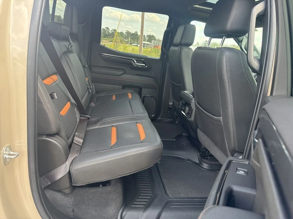 2023 GMC Sierra 5th Gen - Image 16 of 21