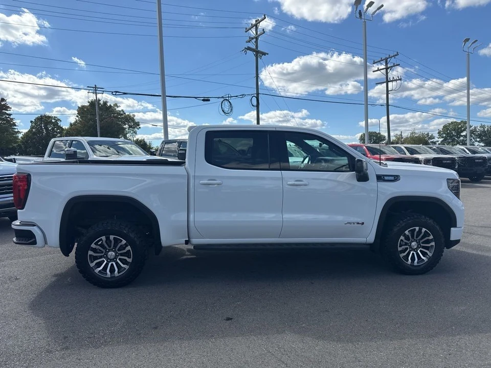 2023 GMC Sierra 5th Gen - Image 6 of 21