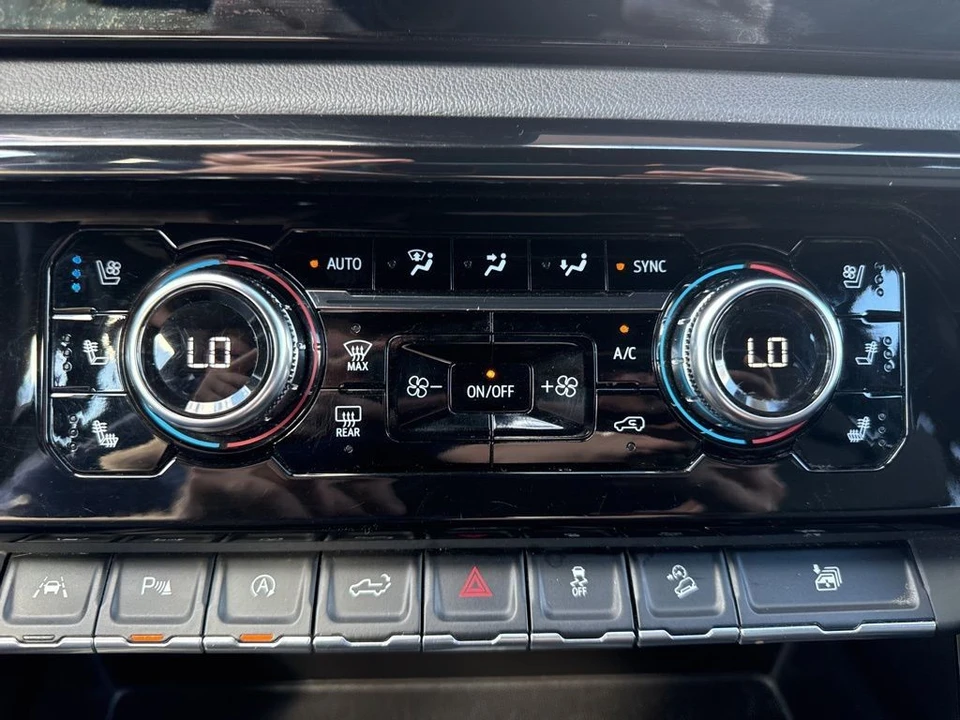 2023 GMC Sierra 5th Gen - Image 19 of 21