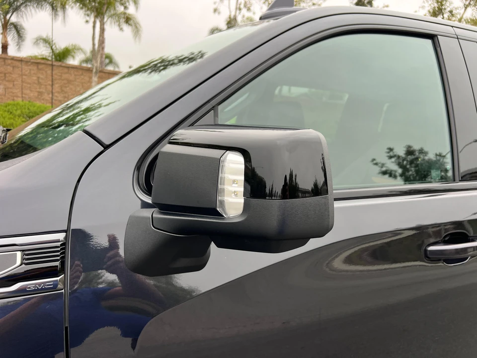 2023 GMC Sierra 5th Gen - Image 18 of 31