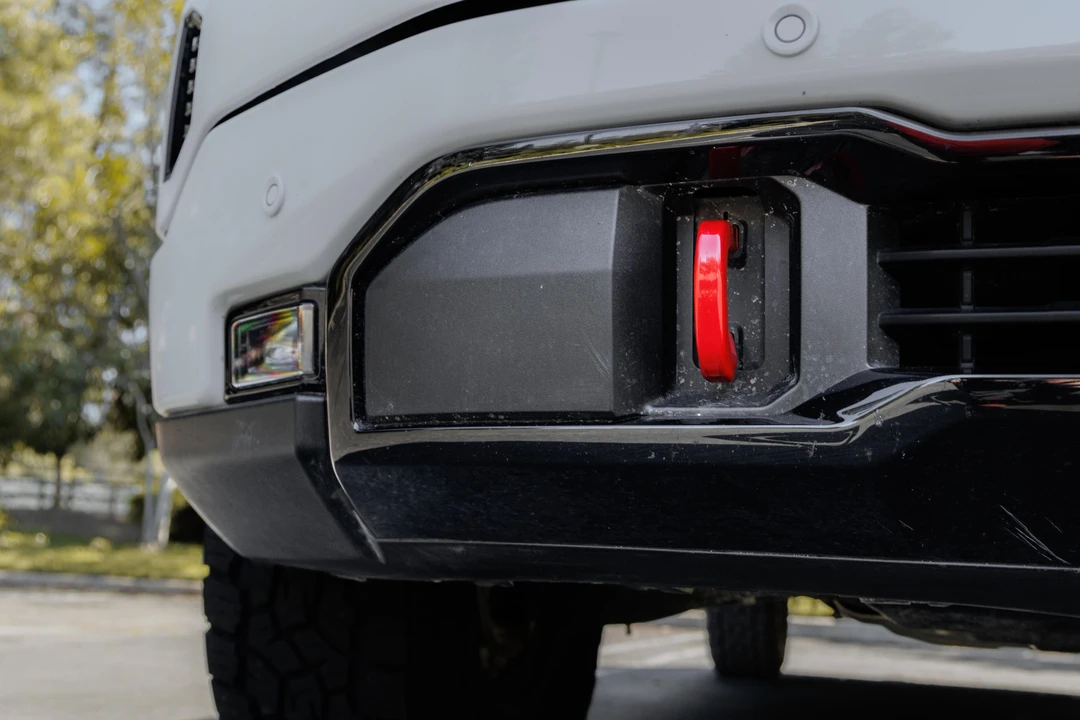 2023 GMC Sierra 5th Gen - Image 11 of 31
